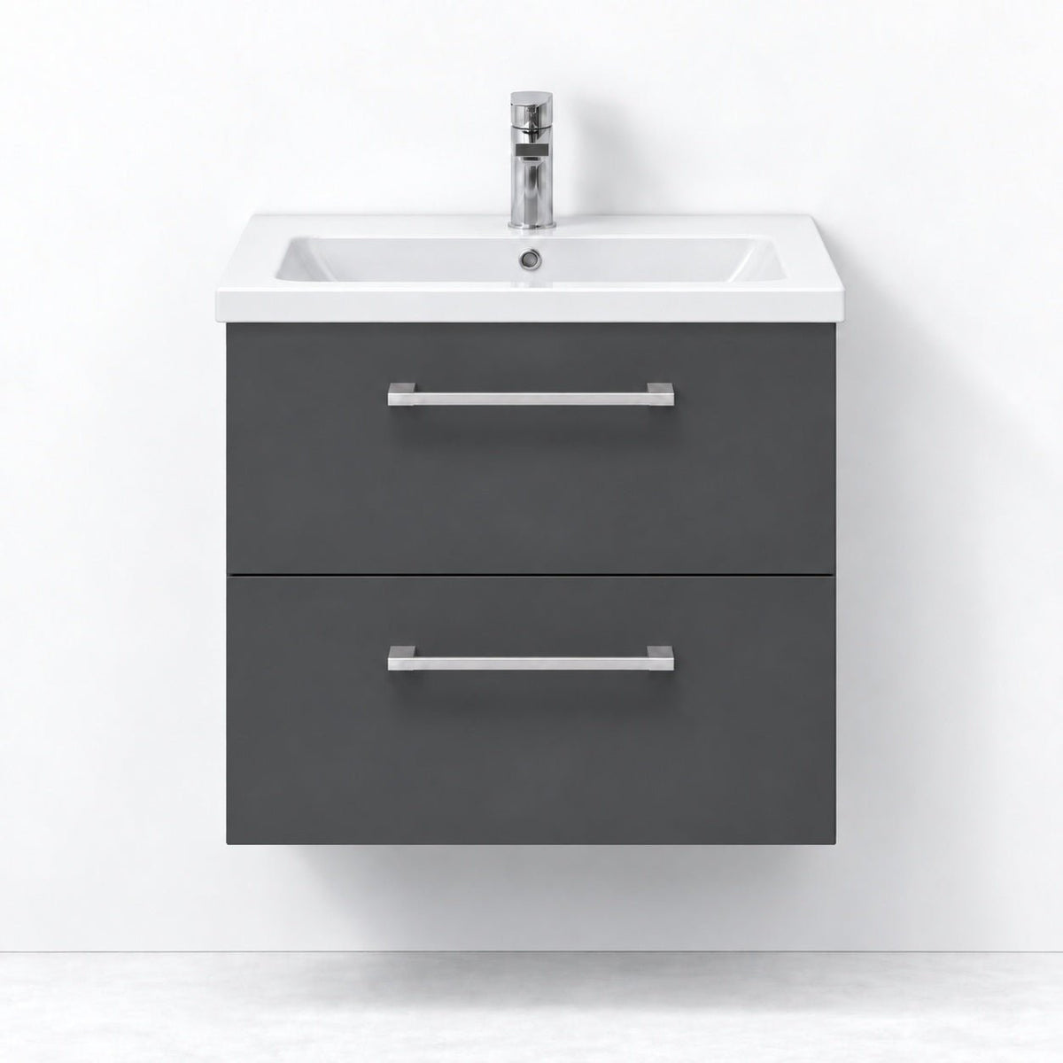 Badmøbel med klassisk front - 60x46x58 cm - Antracitgrå - Hvid keramisk håndvask - Viggo