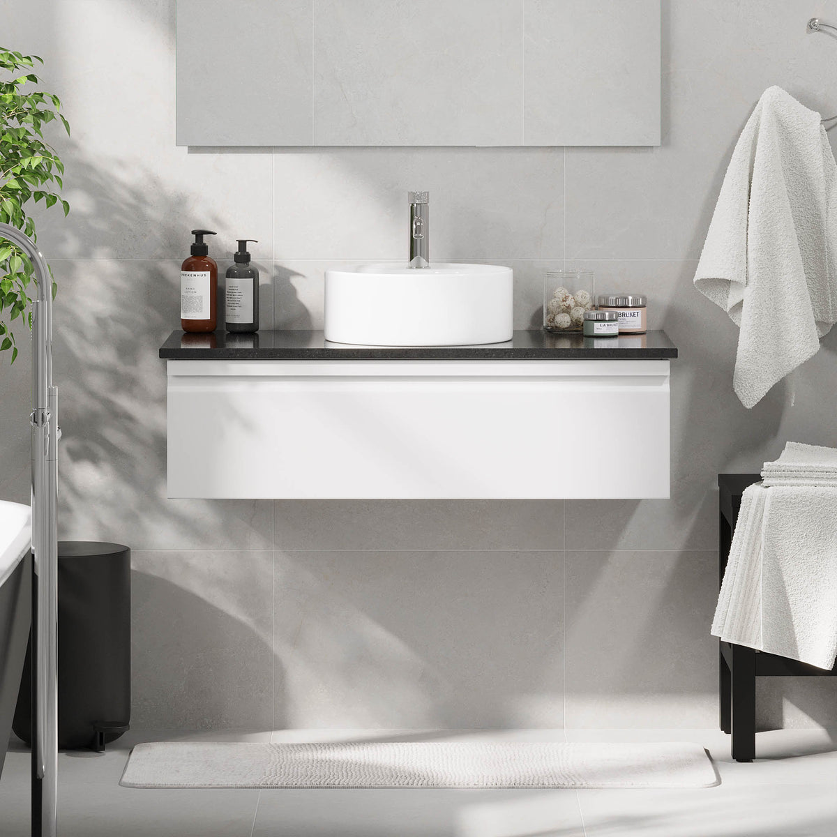 Mirage Badmøbel med sort bordplade, Mat Hvid
