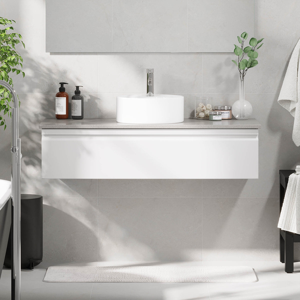 Mirage Badmøbel med grå bordplade, Mat Hvid
