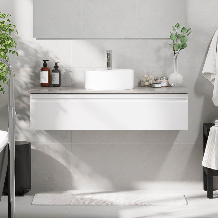 Mirage Badmøbel med grå bordplade, Mat Hvid