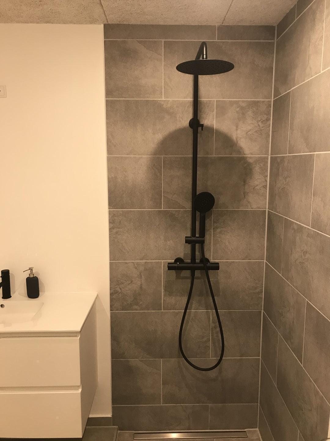 Brusesæt Dragør Med 25 cm Topbruser - HomeTomato - 31-120-05-70-00 - 8595677133370