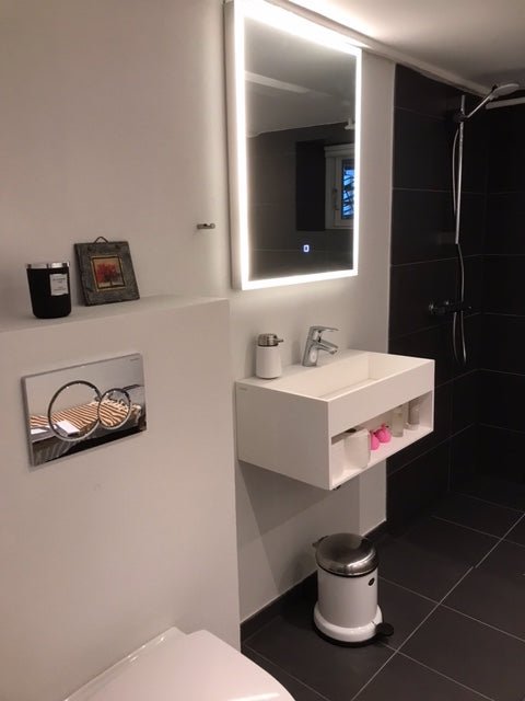 Fornæs Firkantet LED Spejl - HomeTomato - 01-100-07-58-00 - 8595677103298