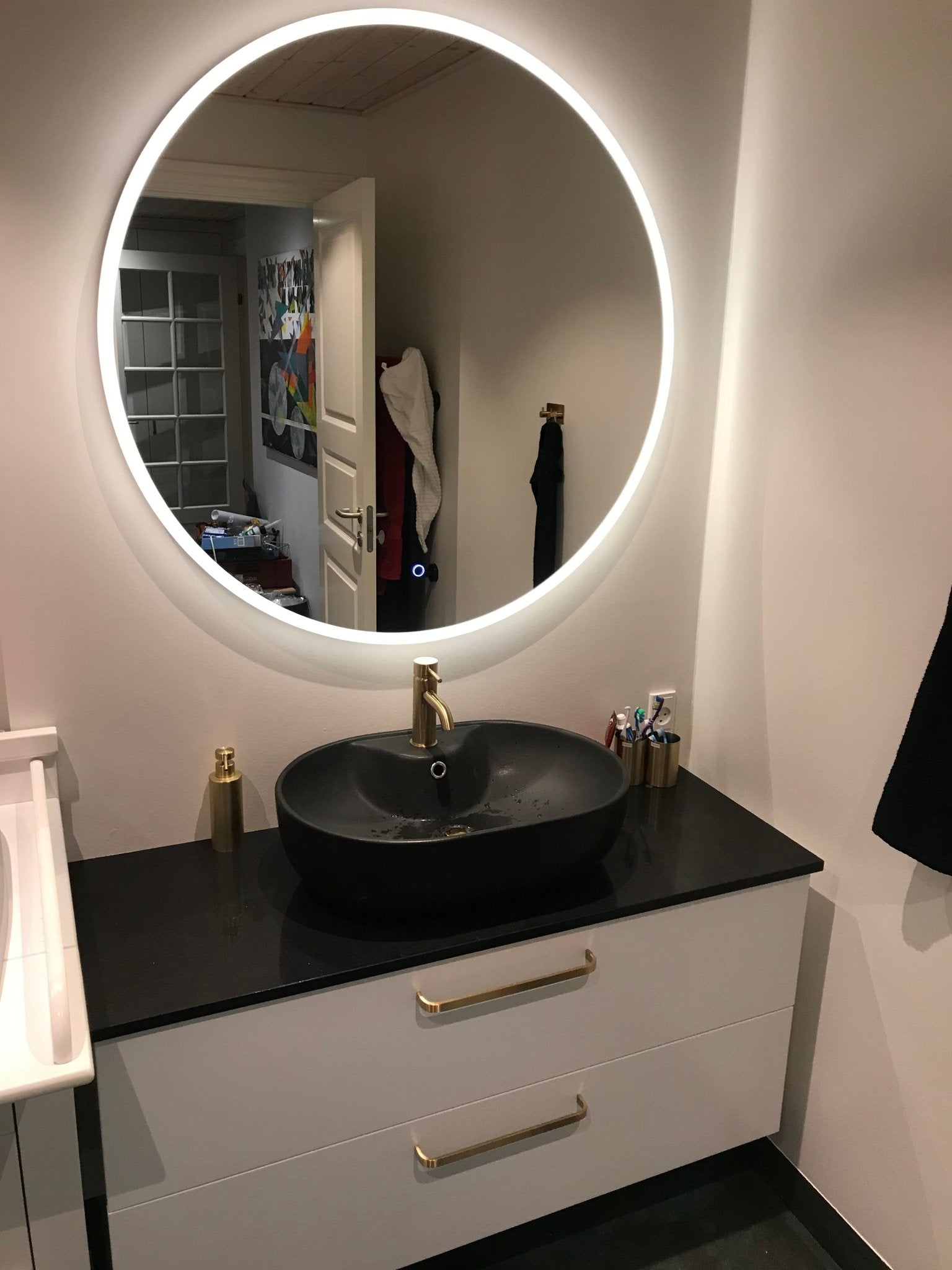 Fornæs Rundt LED Spejl - HomeTomato - 01-100-08-58-00 - 8595677118506